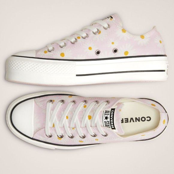 chuck taylor all star camp daisies platform